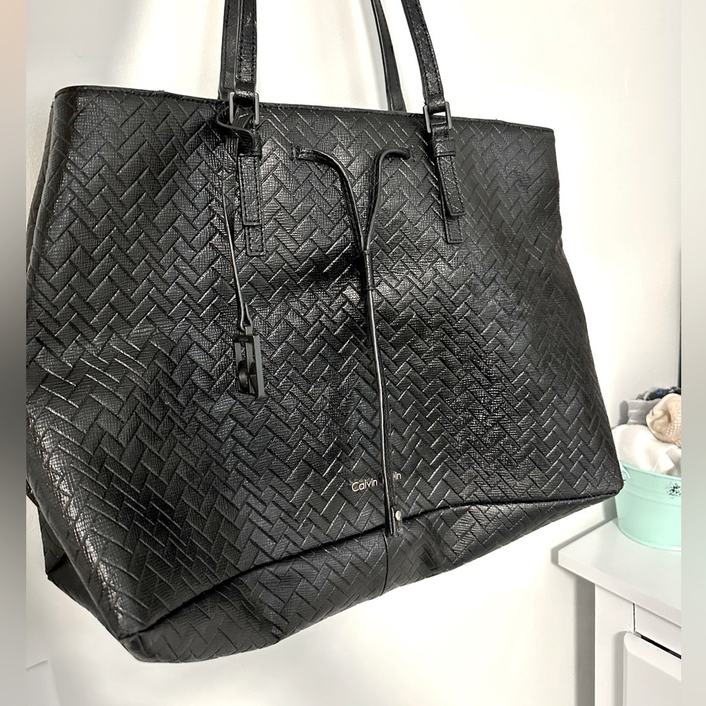 Calvin Klein Black Shoulder Bag